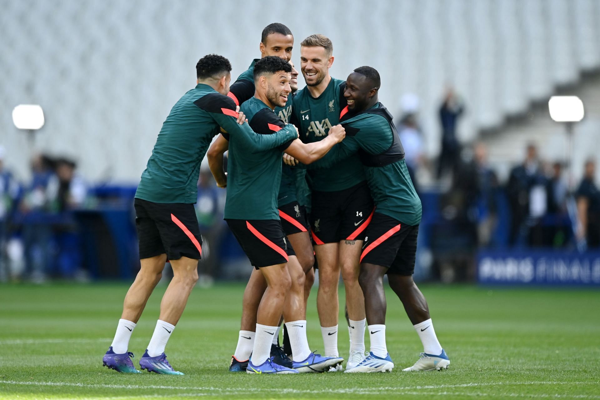 Alex Oxlade-Chamberlain and Naby Keita are now back in training with the rest of the group.